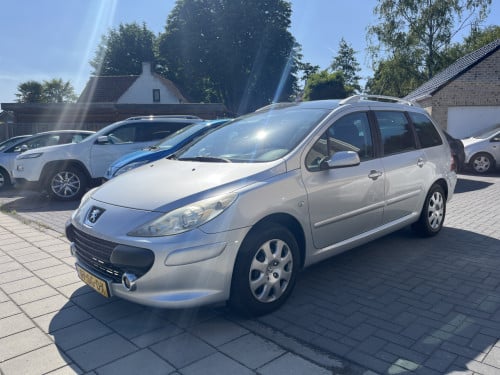 Peugeot 307 sw 2.0-16v Automaat Panodak Airco