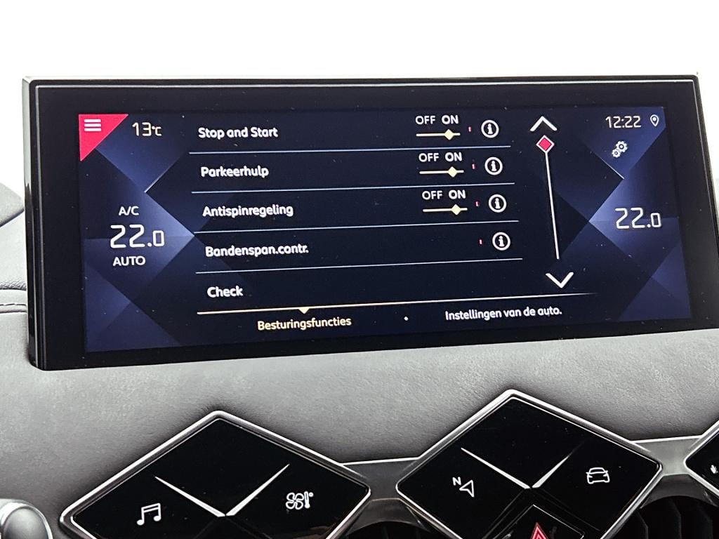 Ds Ds 3 crossback 130 pk automaat grand chic | adaptive cruise | leder | he