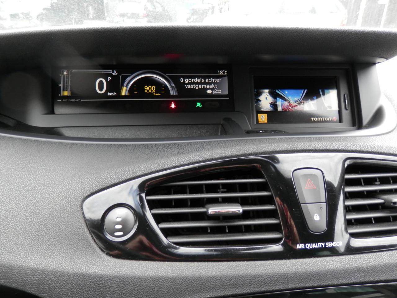 Auto Garant Biedt Aan: Renault Scenic 2.0 Bose Automaat