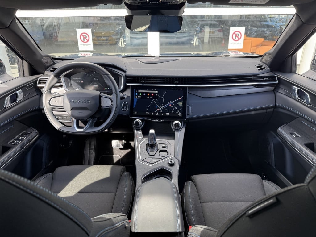 Lynk & Co 01 262pk plug-in hybride| panodak| adap.cruise| 360camera| keyles