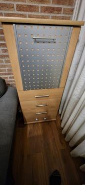 WIE WIL DEZE KAST VAN ONS OVERNEMEN, LEUKE VRAAGPRIJS