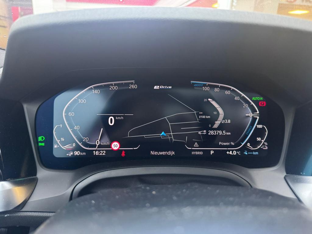 BMW 3-serie touring 330e high executive m-sport