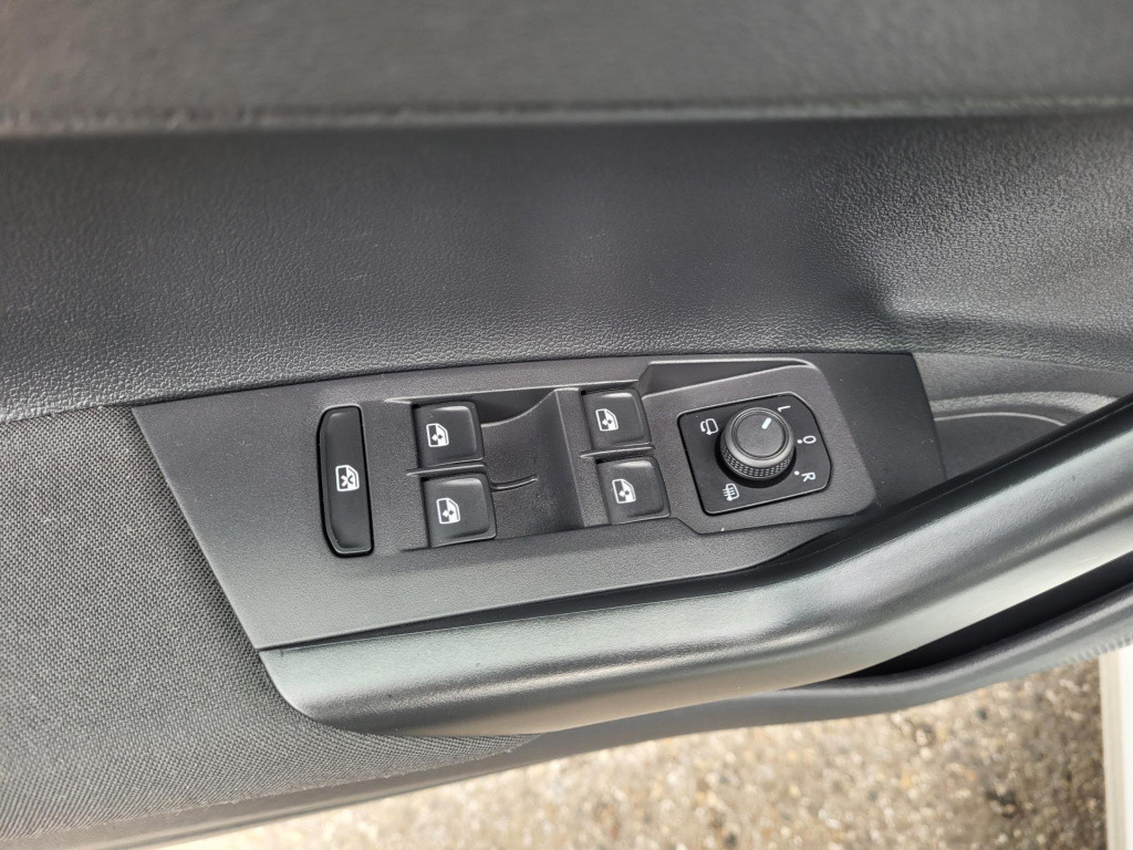 Volkswagen Polo 1.0 tsi life wit | airco | navi via apple carplay | led | d
