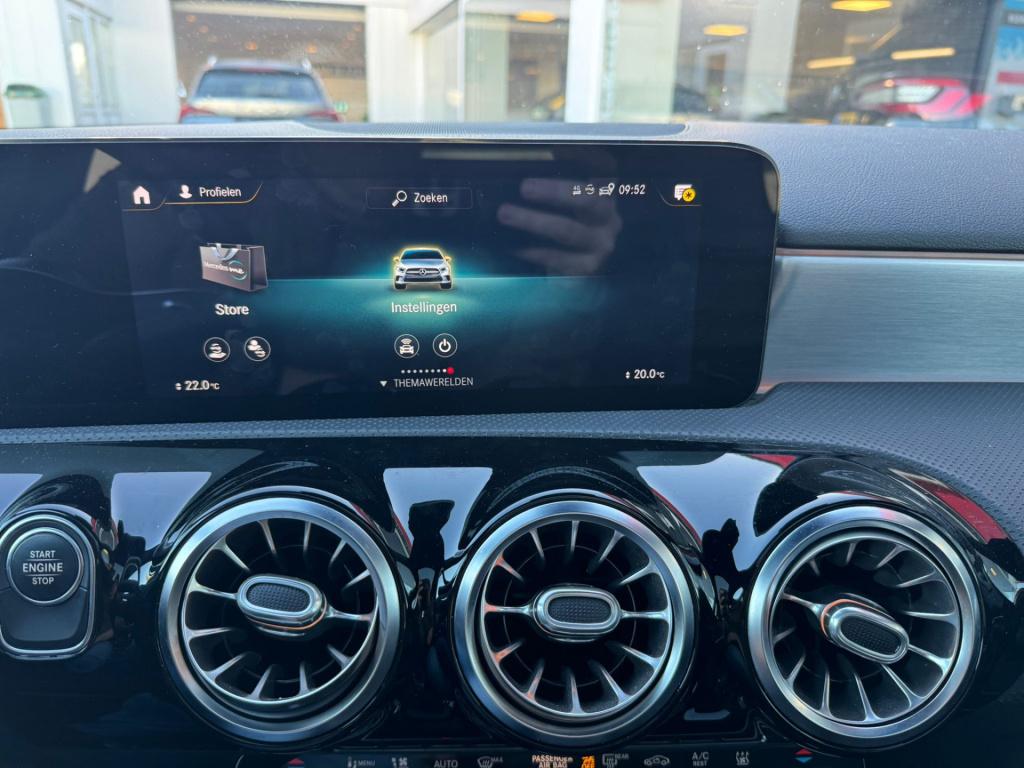 Mercedes-Benz A-Klasse 250 e business solution amg limited