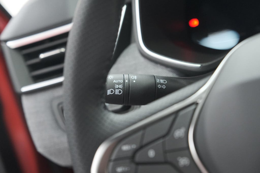 Renault Clio 1.6 e-tech full hybrid 145 techno | 360 camera | bose audio | 