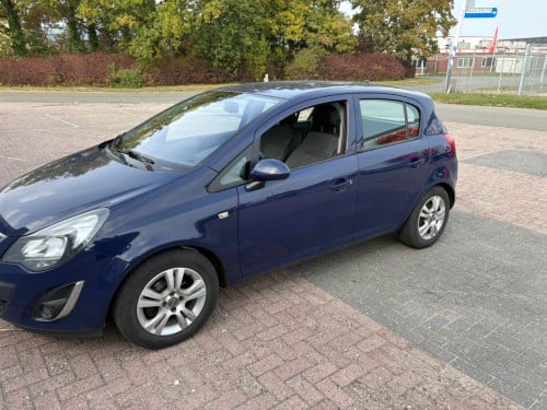 Opel corsa diesel bj 2013 2250 euro