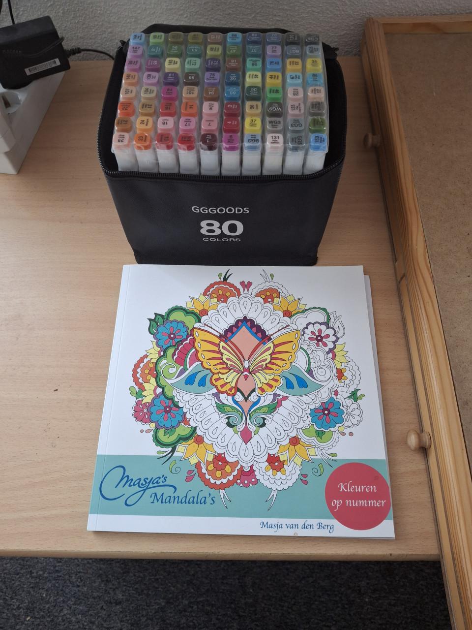 Kleuren op nummer voor volwassene plus box volwassene kleurenstiften