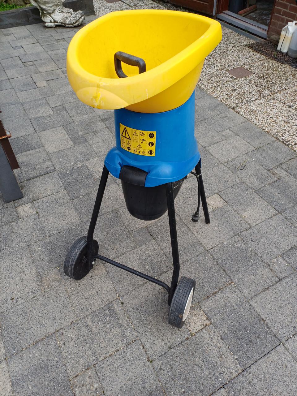 Grasmaaier en takken Versnipperaar