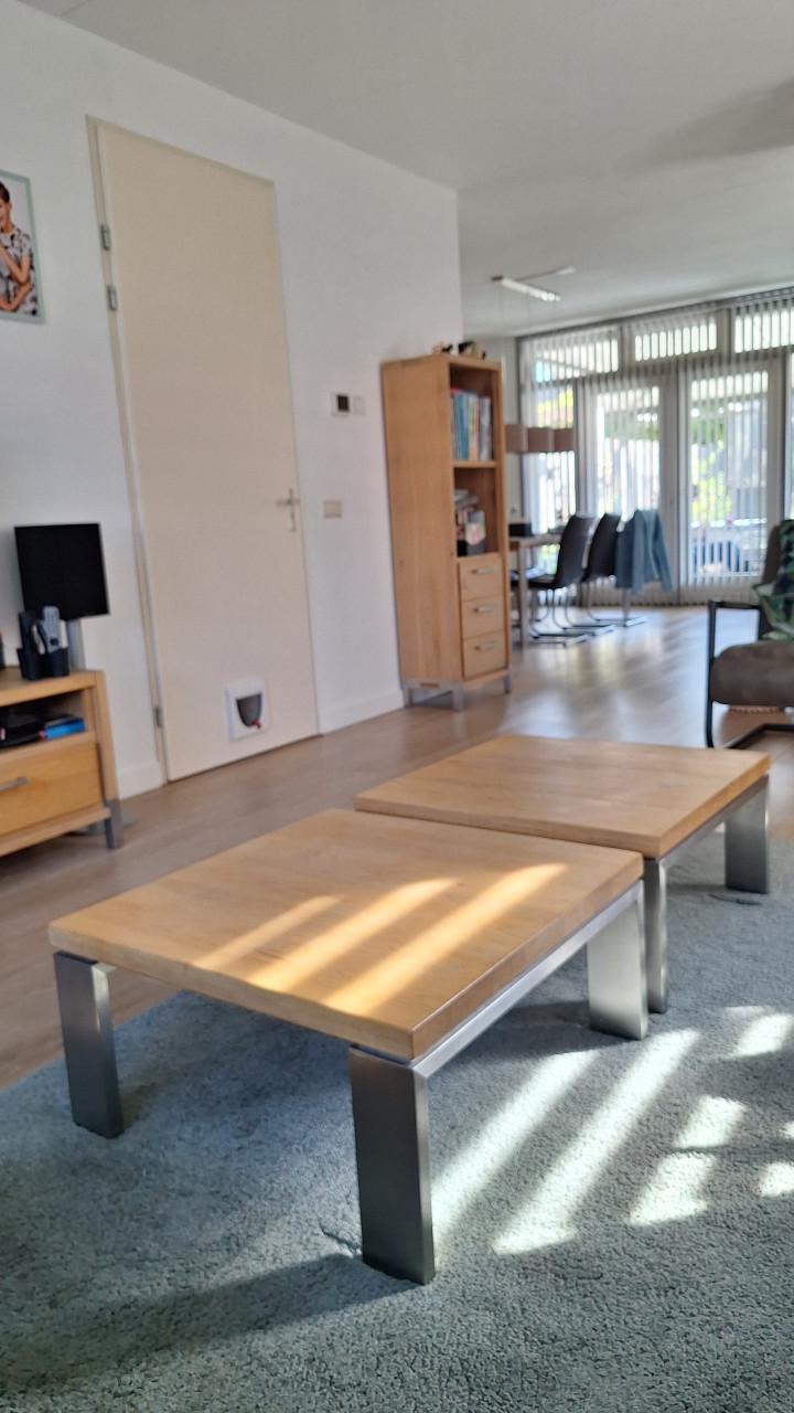 Eetkamertafel + 6 stoelen (en eventueel 2 salontafels)