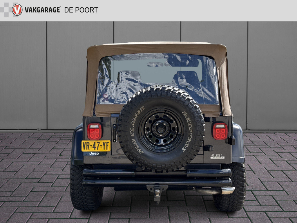 Jeep Wrangler 4.0i sport | gerestaureerd | bullbar | sidebars | trekhaak