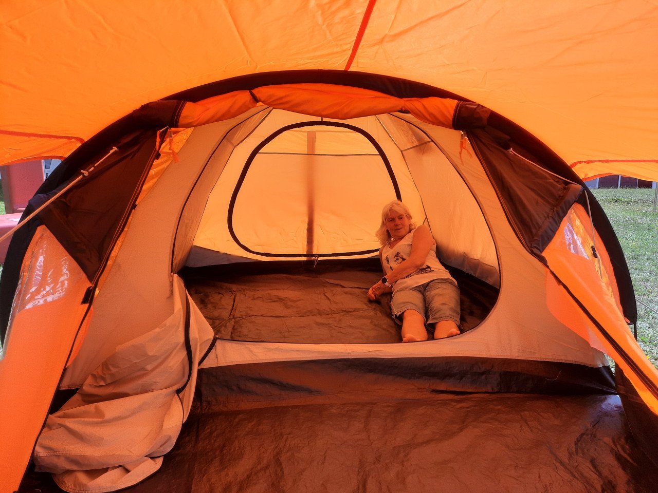 Koepeltent met luifel  2-3 personen