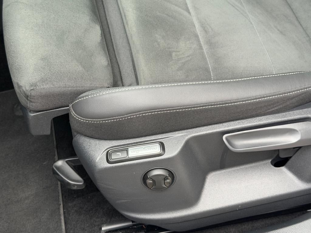 Volkswagen T-roc 1.5 tsi 150pk dsg style | trekhaak | navi | iq light | ada