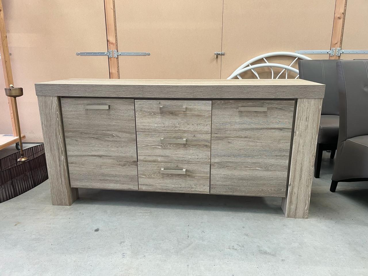Dressoir 182,5 x 50 x 89