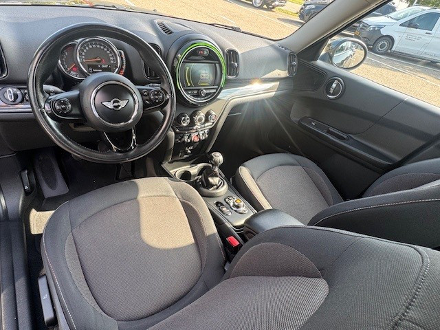 Mini Countryman mini 1.5 cooper 1.5 cooper i 136 pk l navigatie i parkeerse