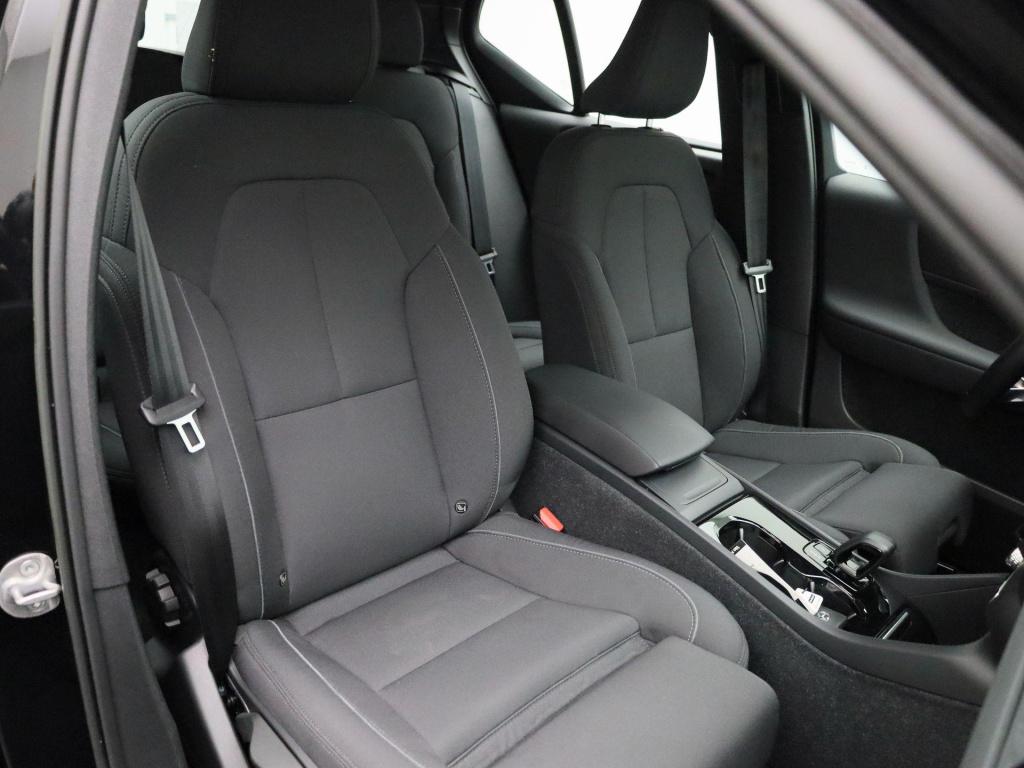 Volvo XC40 recharge core | automaat | apple carplay / android auto | virtua