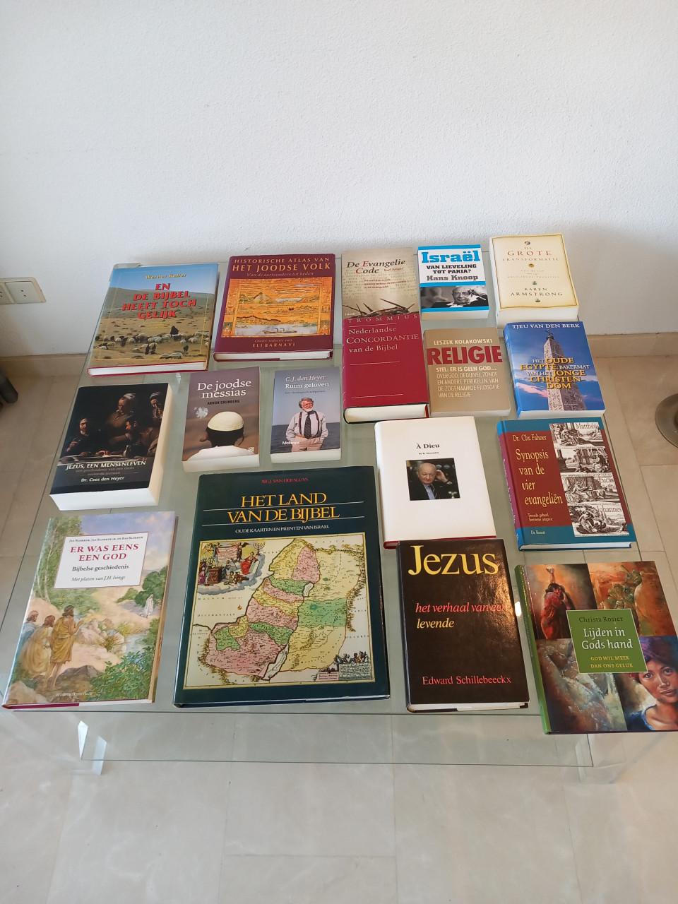 Partij boeken religie