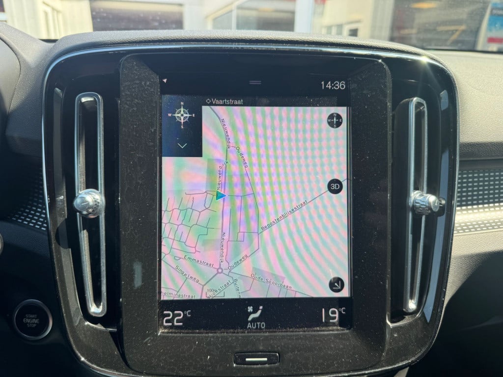 Volvo XC40 1.5 t4 recharge r-design black edition