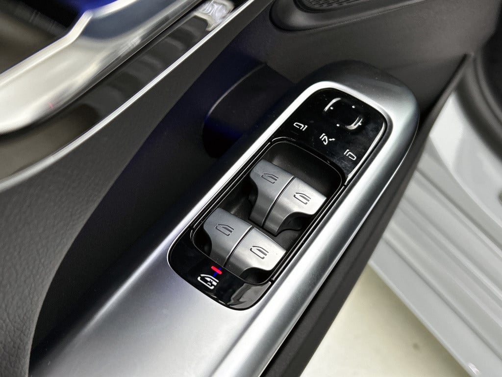 Mercedes-Benz C-Klasse 300 e business solution amg | nightpakket | trekhaak