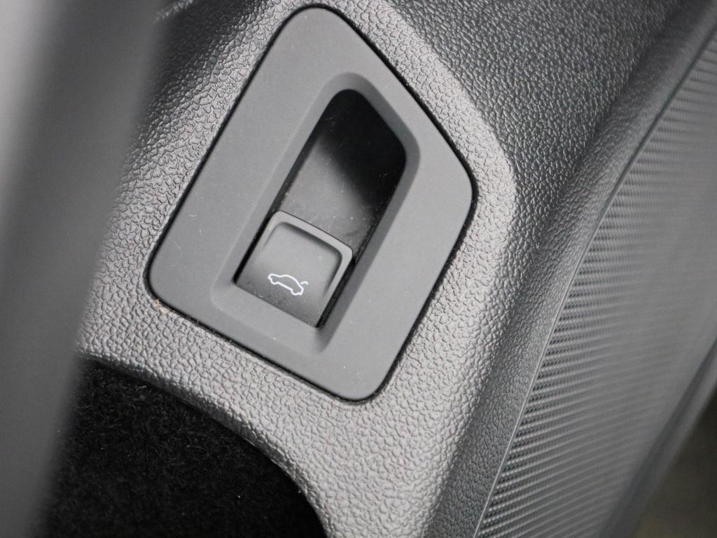 Volkswagen Passat variant 1.5 tsi business | automaat | lmv | parkeer senso