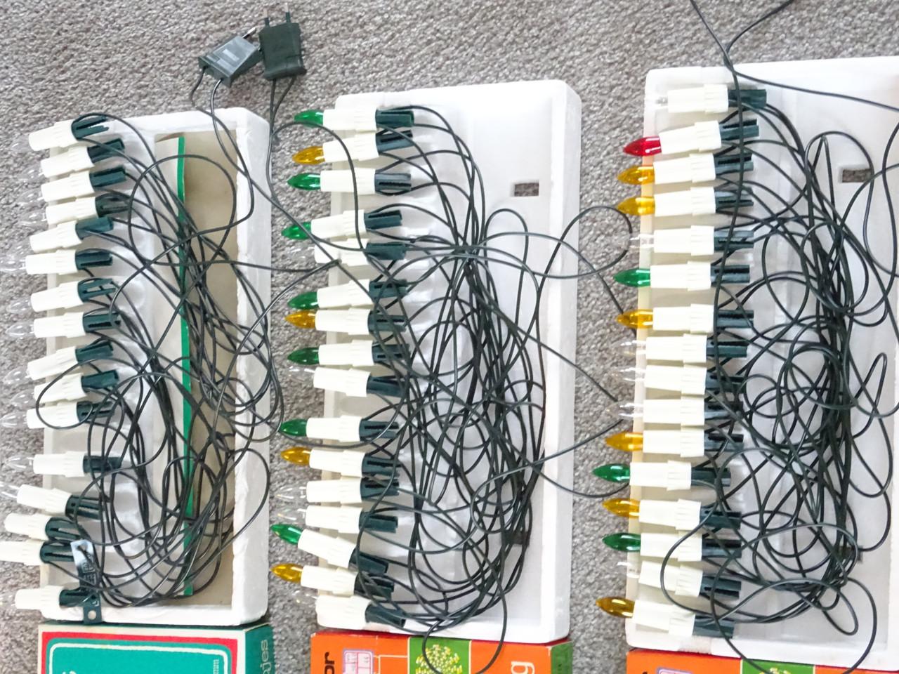 Nostalgische  Kerstverlichting  € 4,50  per doos   3 dozen  voor  € 12,00