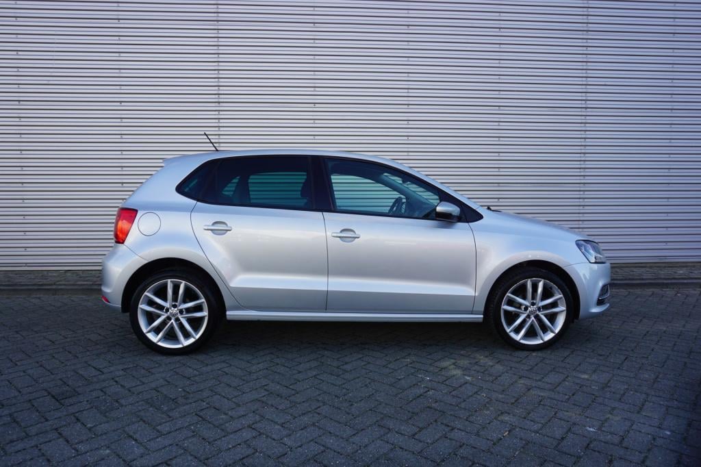 Volkswagen Polo 1.2 tsi highline climate / cruise / bt / parkeers. / elektr
