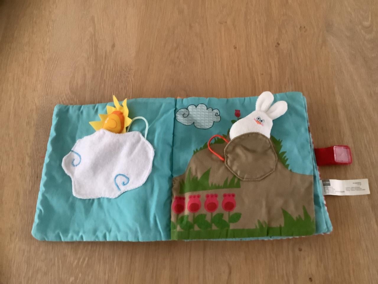 Hema stoffen Zoek en Voelboekje, z.g.a.n.