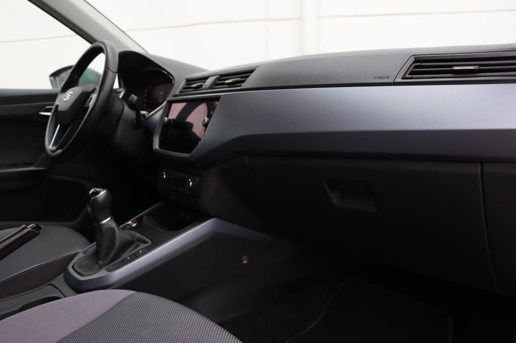 Seat Arona 1.0 tsi 95pk style business intense beats
