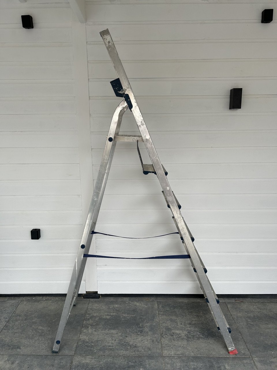 ALTREX 7  TREDEN LADDER