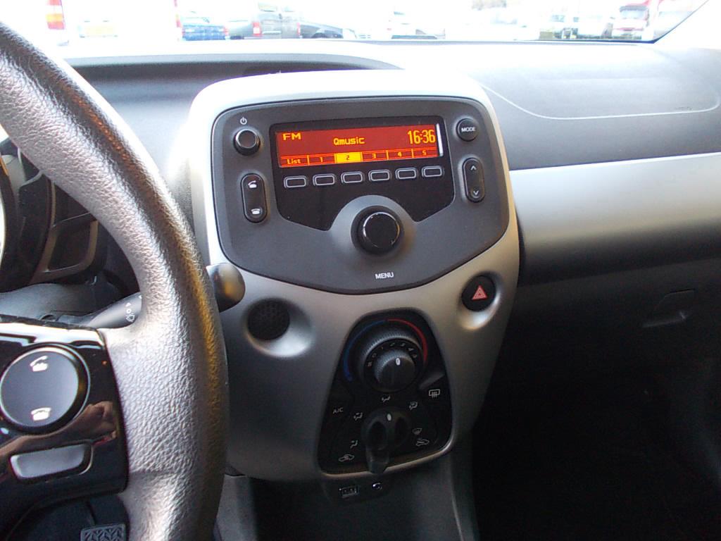 Peugeot 108 1.0 vti 5-drs, airco, bleutooth (btw verr.b.)