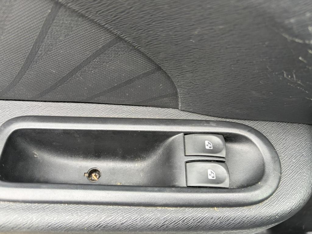 Renault Twingo 1.2 16v parisienne/150.000 nap/airco/zwart dak/