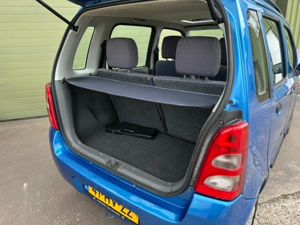 Suzuki Wagon R 1.3 season apk 03-2027