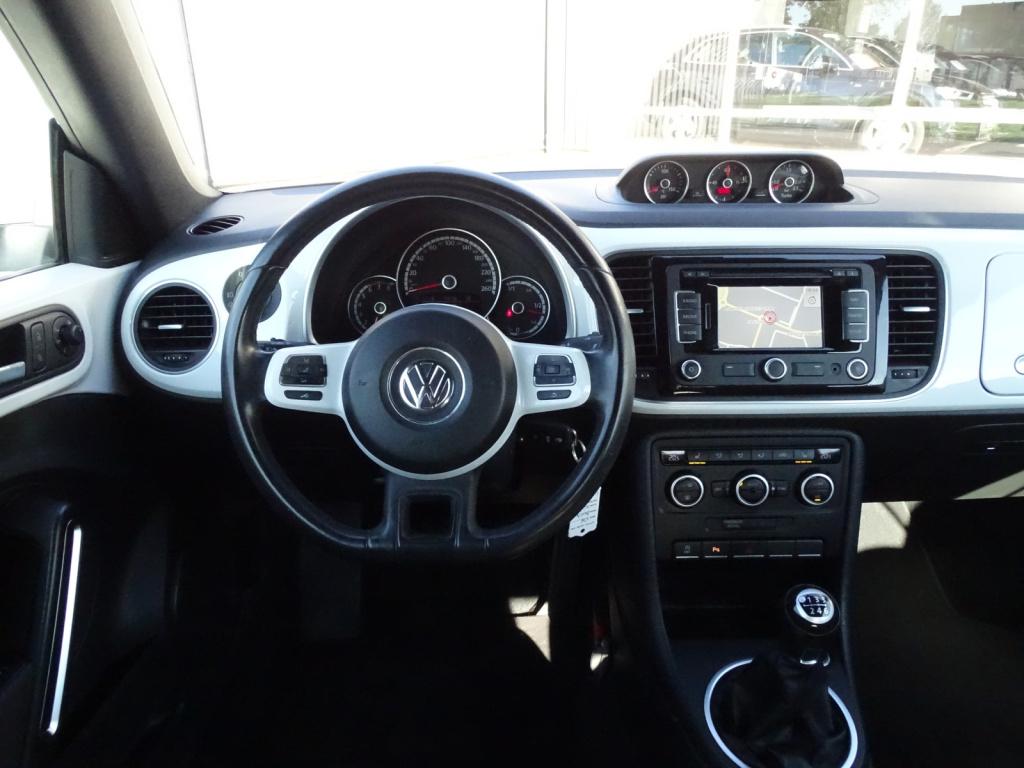 Volkswagen New Beetle cabriolet 1.2 tsi design bluemotion