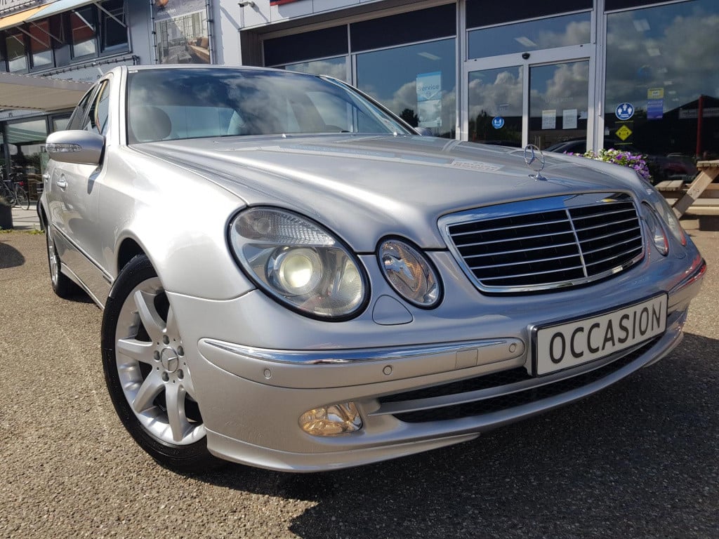 Mercedes-Benz E-Klasse 240 2,6b avantgarde automaat