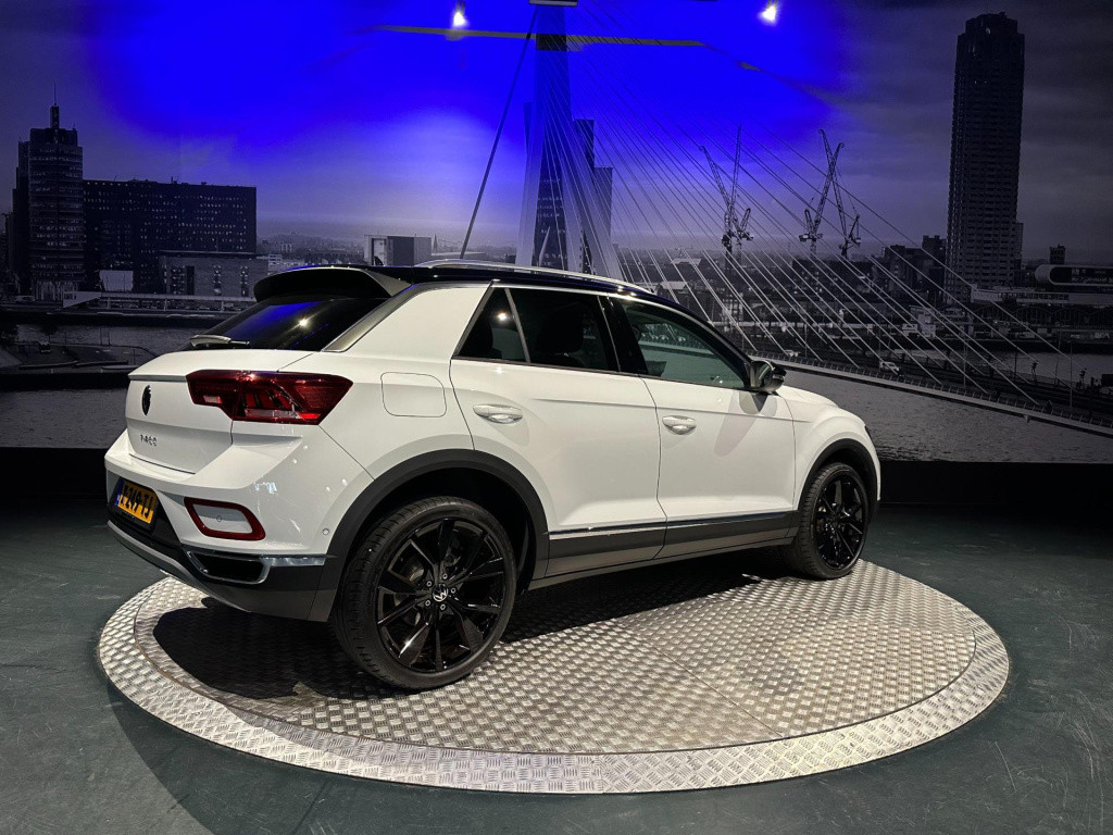 Volkswagen T-roc 1.5 tsi style *led*virtual*dab+*pdc v&a*trekhaak*navi*appc