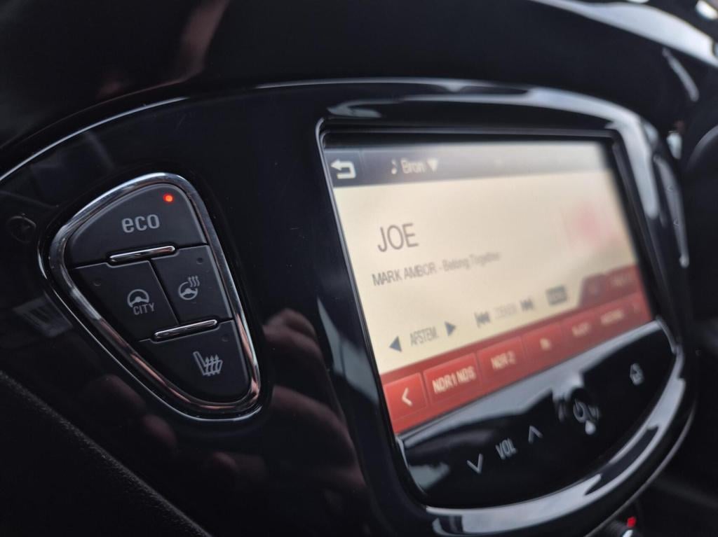 Opel Corsa 1.0 turbo ecoflex / dealeronderhouden / stuur- stoelverwarming /