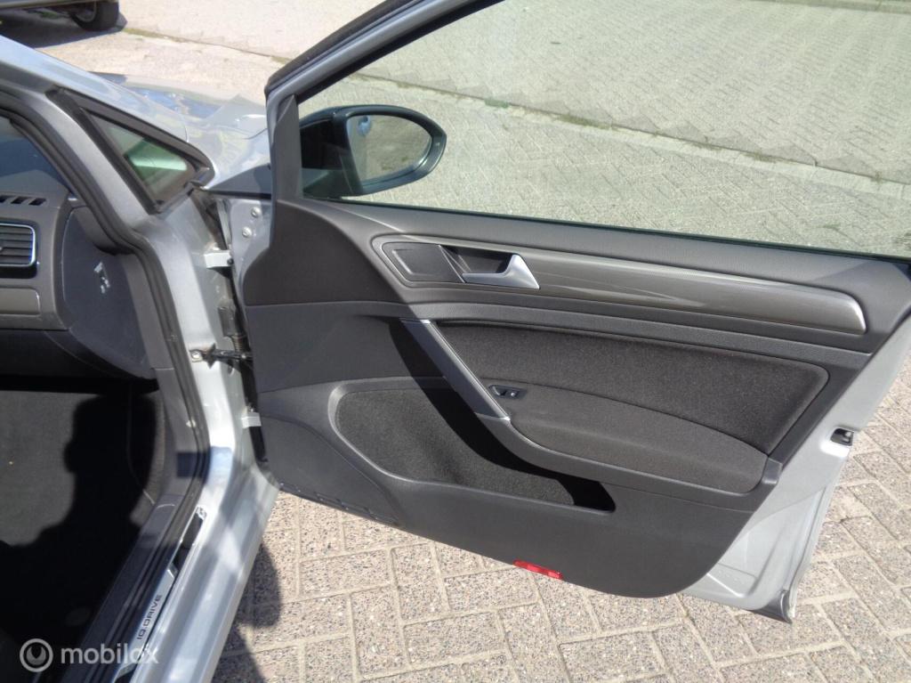 Volkswagen Golf 1.5 tsi iq-drive/airco/ecc/panorama dak/led/navi/carplay/lm