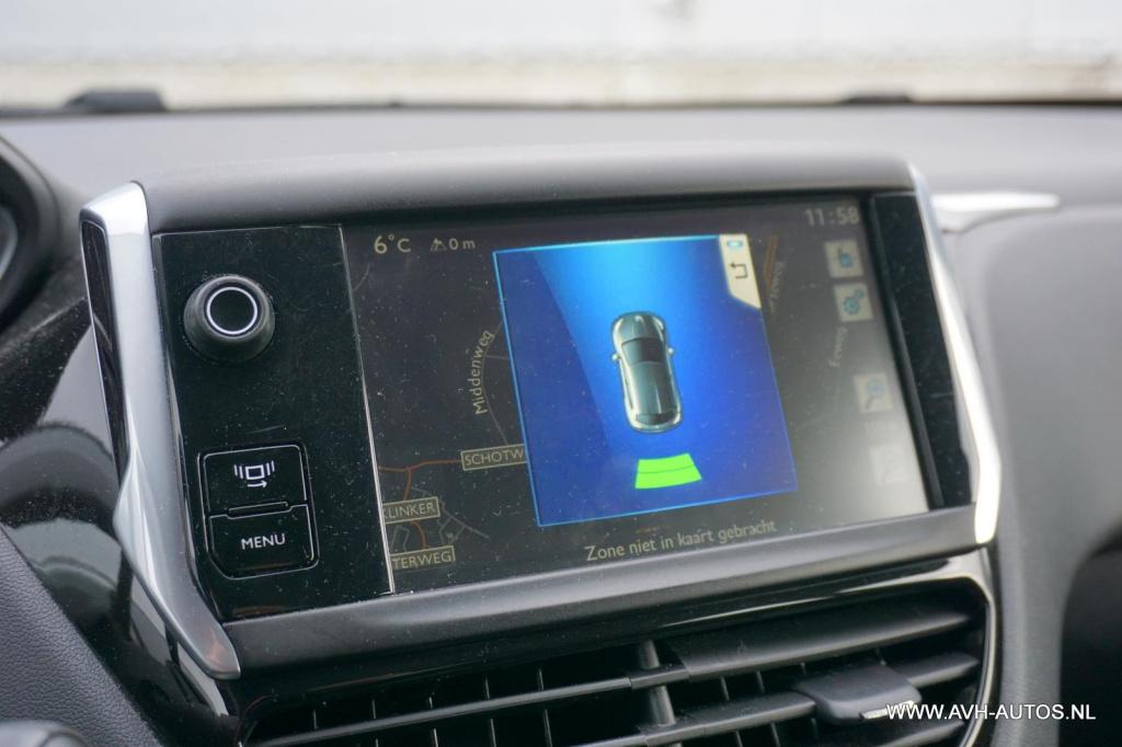 Peugeot 208 1.2 vti urban soul