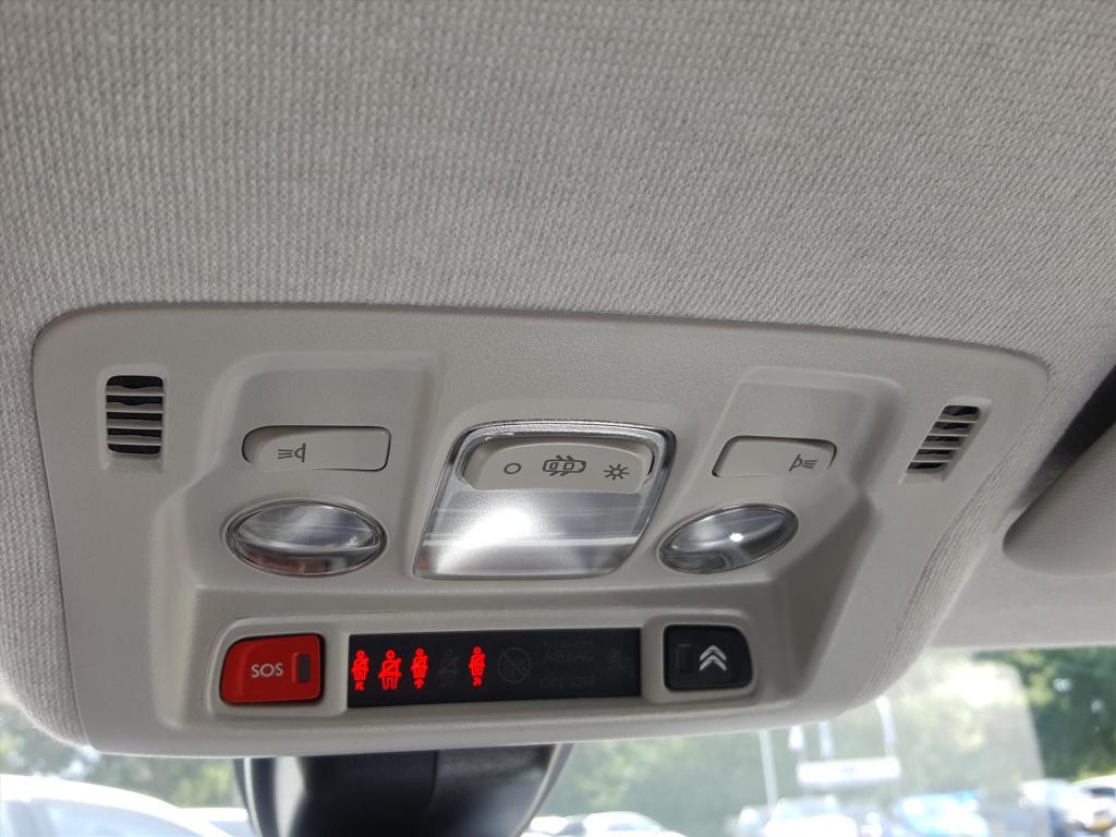 Citroen C3 feel 1.2 pt-82pk s&s apple carplay & android auto | navigatie to