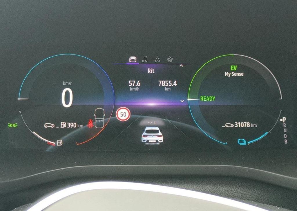 Renault Arkana 1.6 e-tech hybrid 145 techno