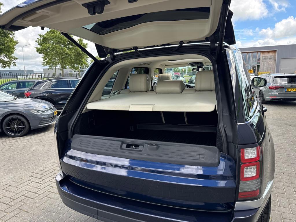 Land Rover Range Rover 4.4 sdv8 vogue * btw auto! prijs ex ex 16650 euro!!