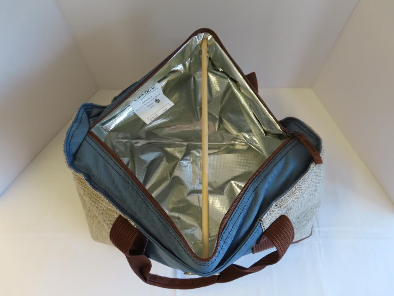Prachtige koeltas Merk: Campingaz Breed: 40 cm €.25,00