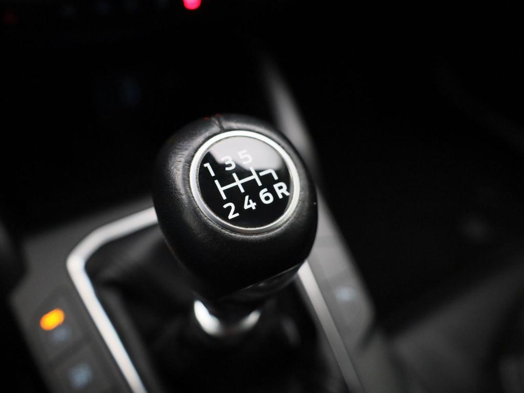 Ford Focus titanium 1.0 ecoboost hybrid | climate control | cruise control 