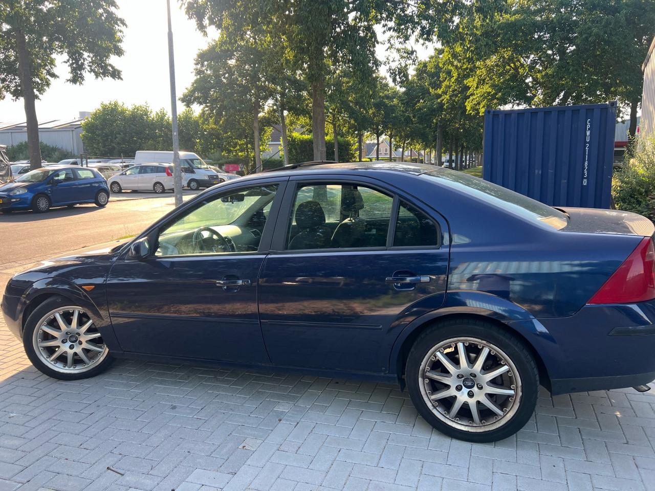 Ford Mondeo 2.0-16V Trend Automaat jaar apk