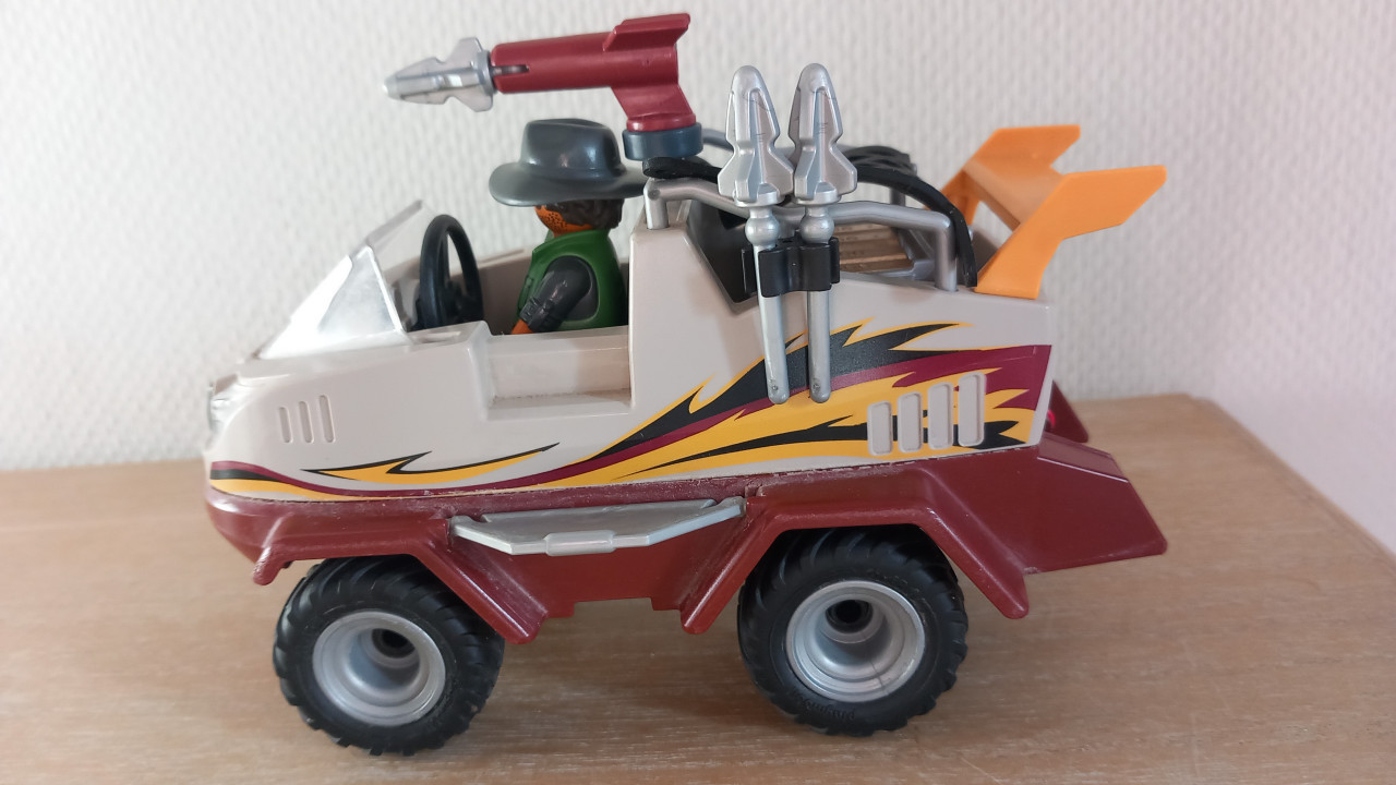 Playmobil amfibievoertuig met buit setnr 9364