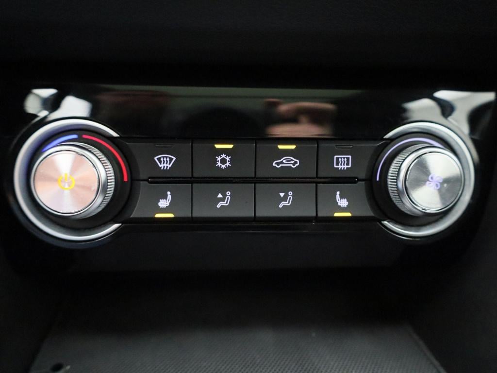 MG Zs Ev luxury 45 kwh | leder | panoramadak | carplay | stoelverwarming | 