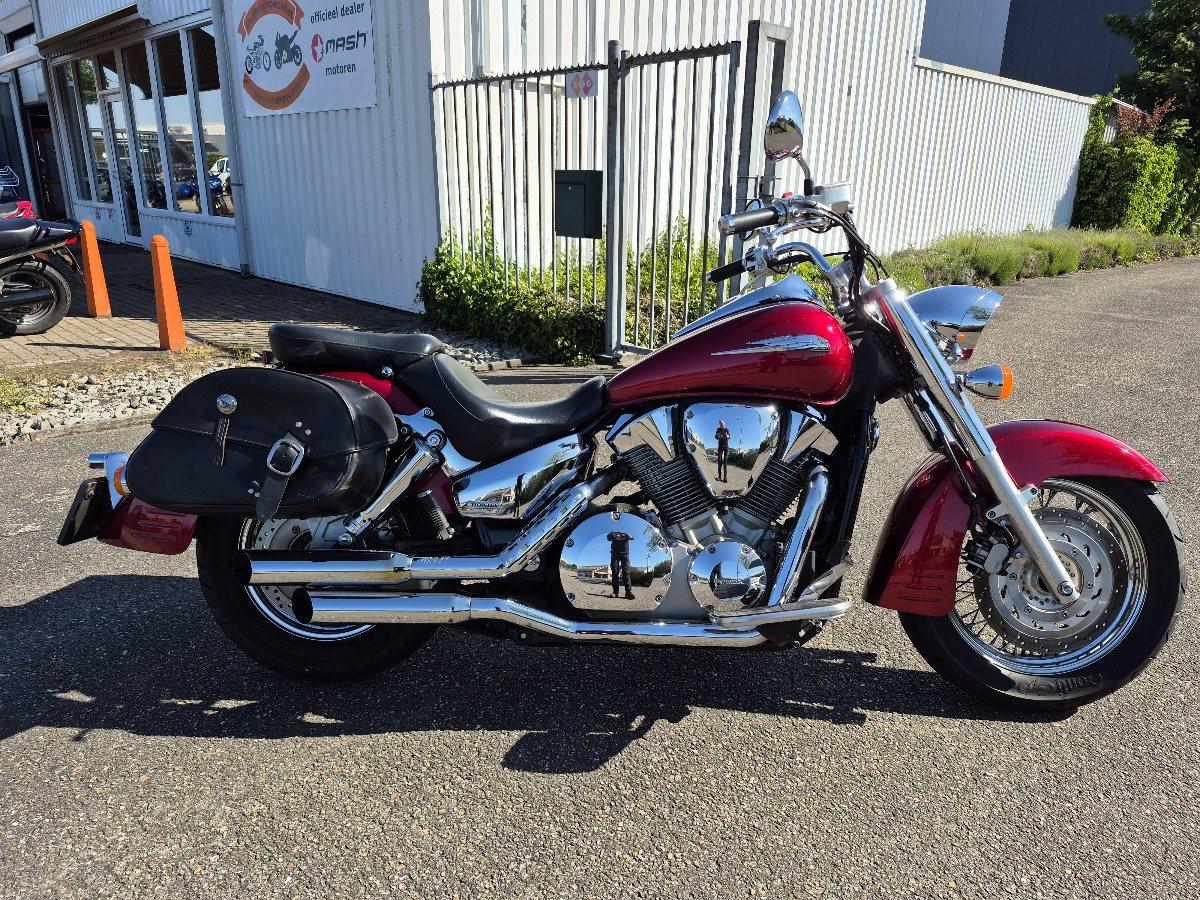 Honda VTX1300 uit 2006, hele mooie Cruiser