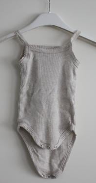 Beige romper ripstof maat 74-80