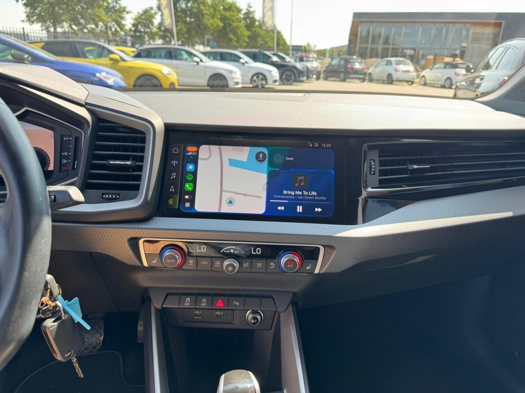 Audi A1 Sportback 30 tfsi s line * matrix led * carplay * cruise control * 