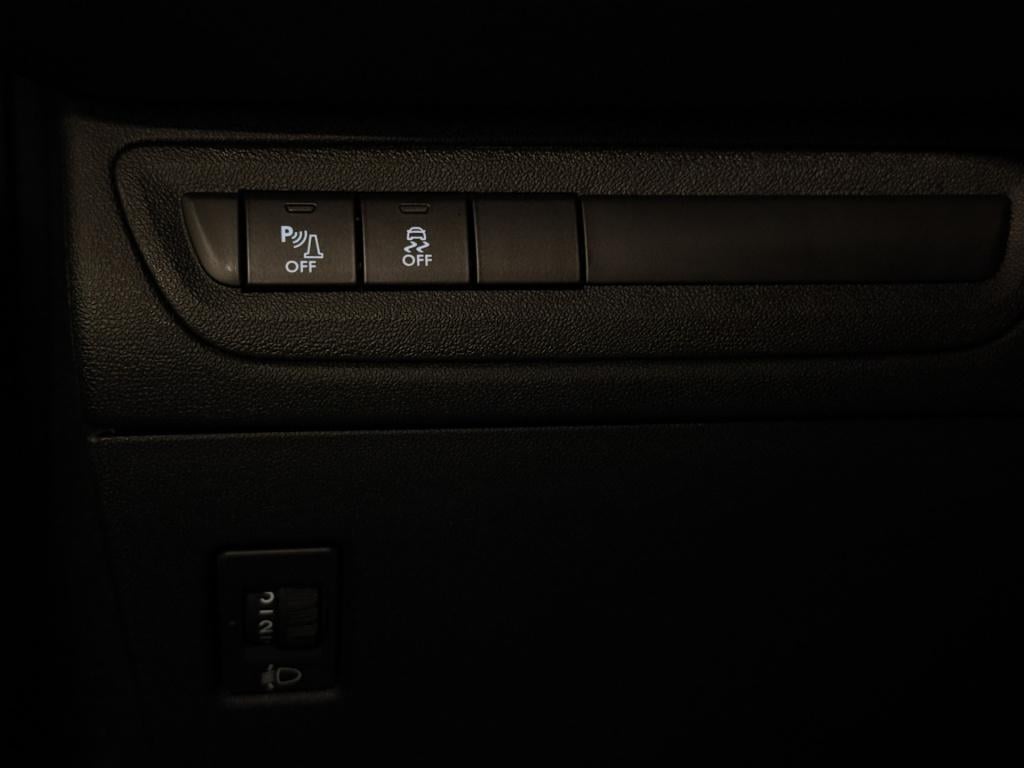 Peugeot 208 1.2 puretech blue lion | led | dab | airco | cruise | apple car