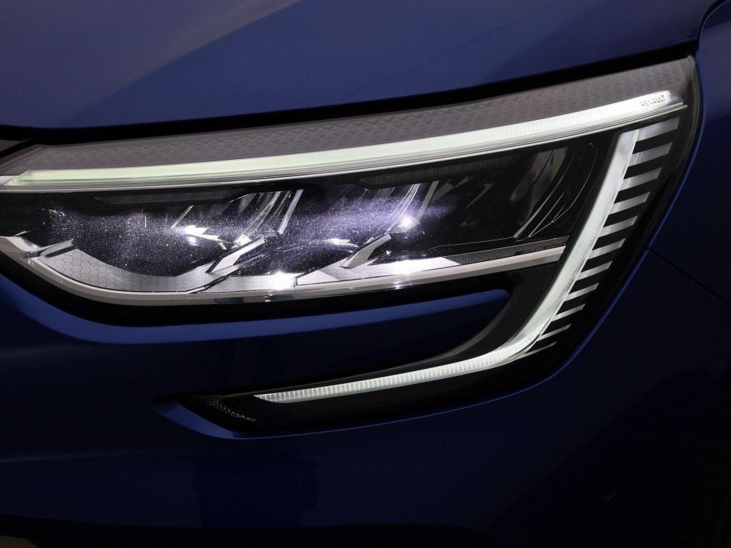 Renault Megane E-tech estate 1.6 plug-in hybrid 160 e-tech engineered | phe